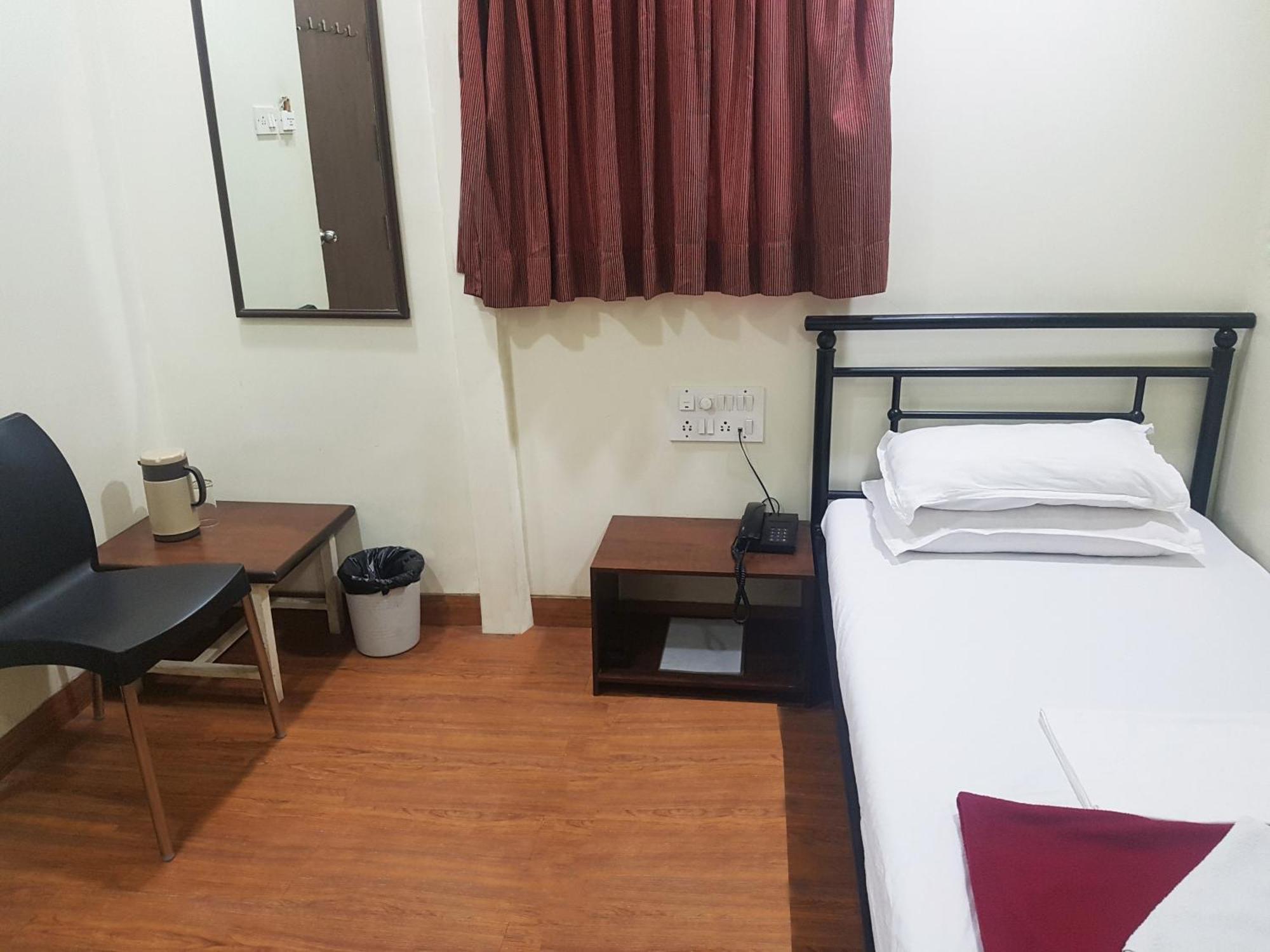 Hotel Kumkum Mumbai Exterior foto